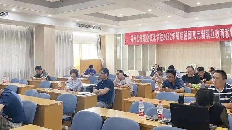 自考与成考：揭秘考试难度背后的真相